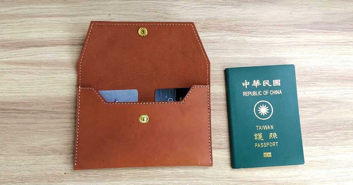 隨身護照包-質感內裏製作,適合對生活講究的你。
